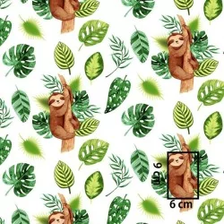 Tissu en coton imprimé avec des paresseux perchés et entourés de feuilles vertes | Tissus Loup